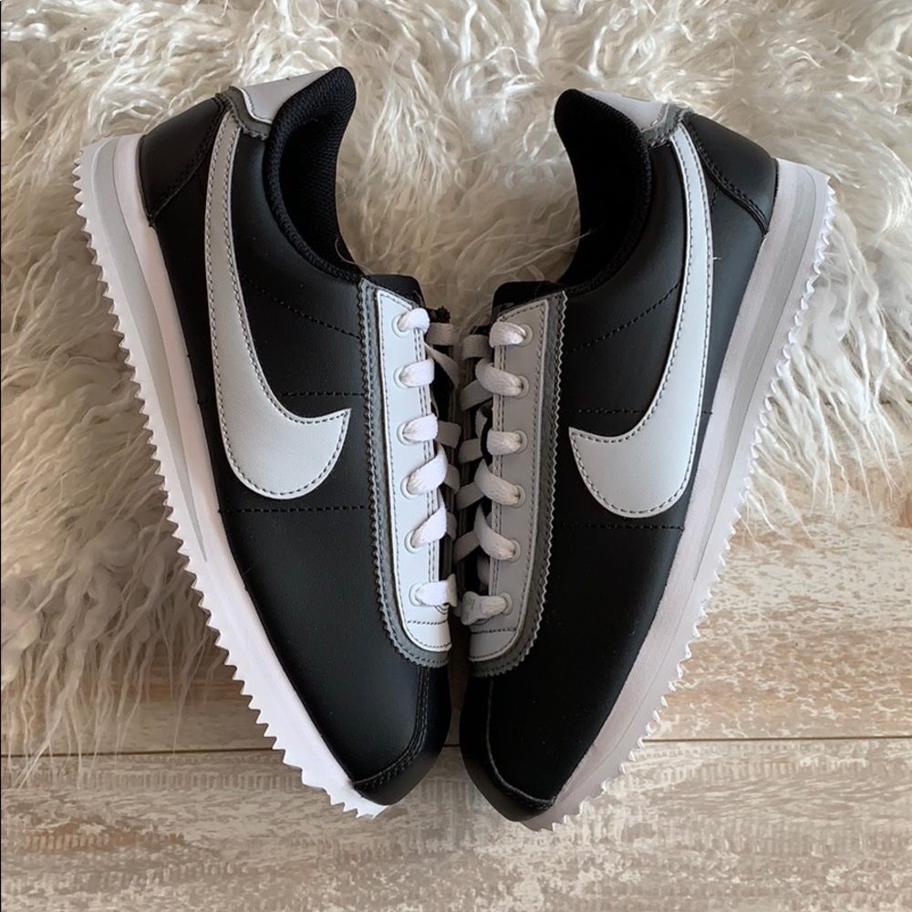 NWT Nike Cortez Leather - Picture 2 of 8